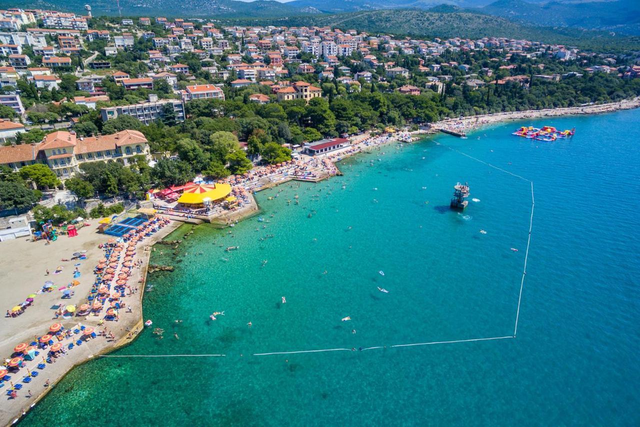 Kuca Za Odmor Antic - Holiday House Antic ノヴィ・ヴィノドロスキー エクステリア 写真